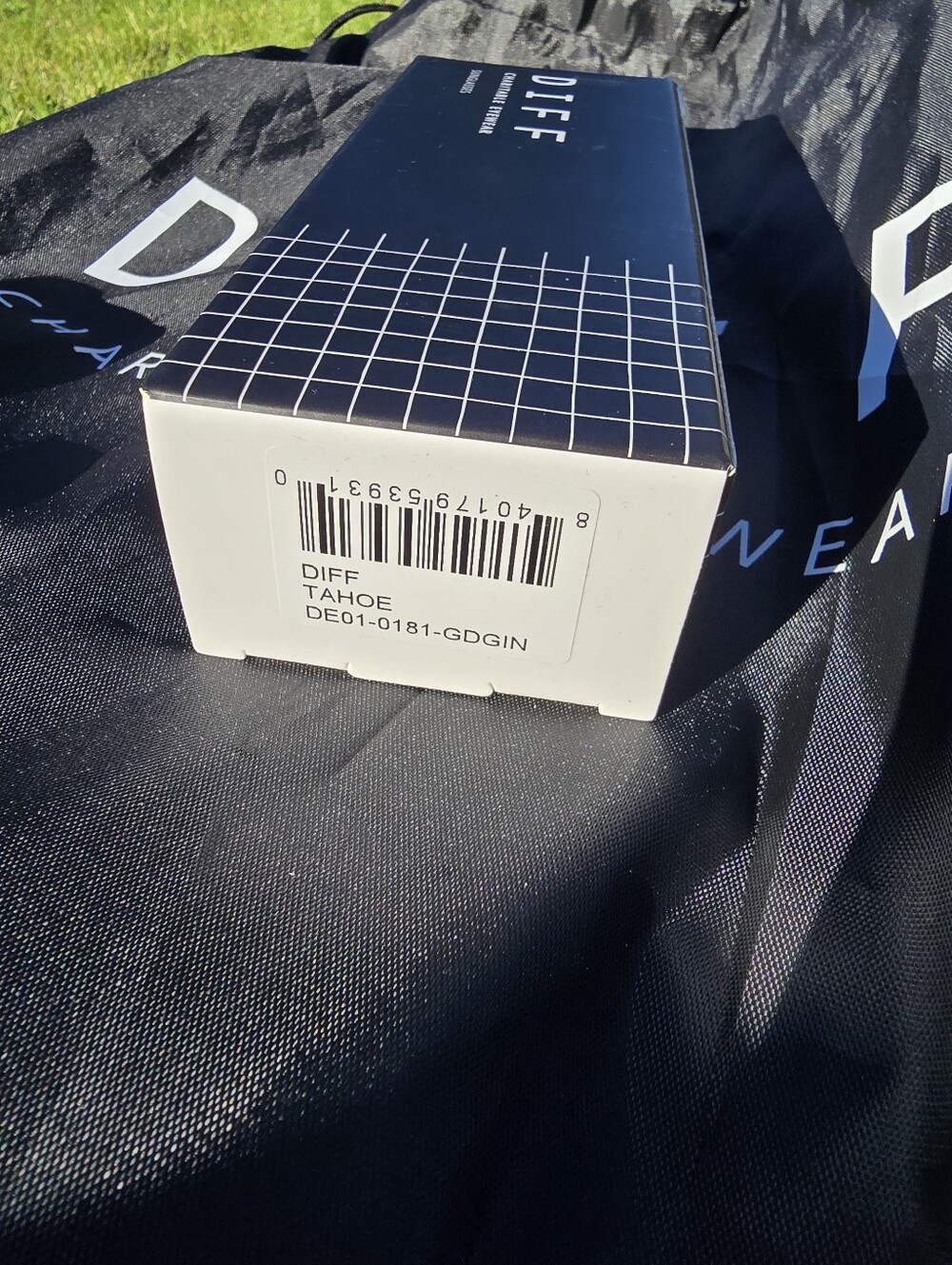 NIB! DIFF Eyewear, Tahoe, Brushed Gold Dew Drop Mirror Polarized, MSRP $134 - Picture 6 of 9